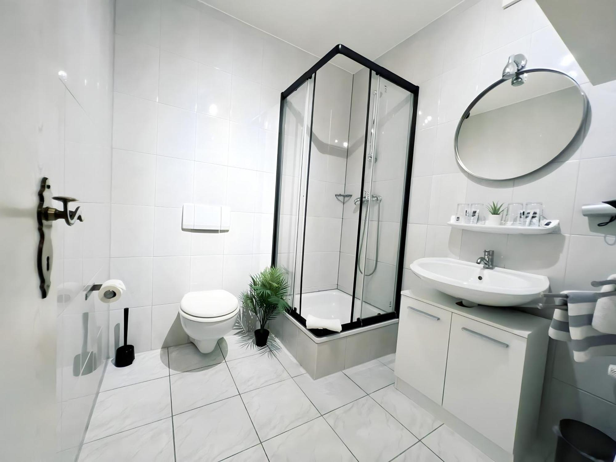 Apartment Hotel Lindeneck Ерфурт Екстер'єр фото